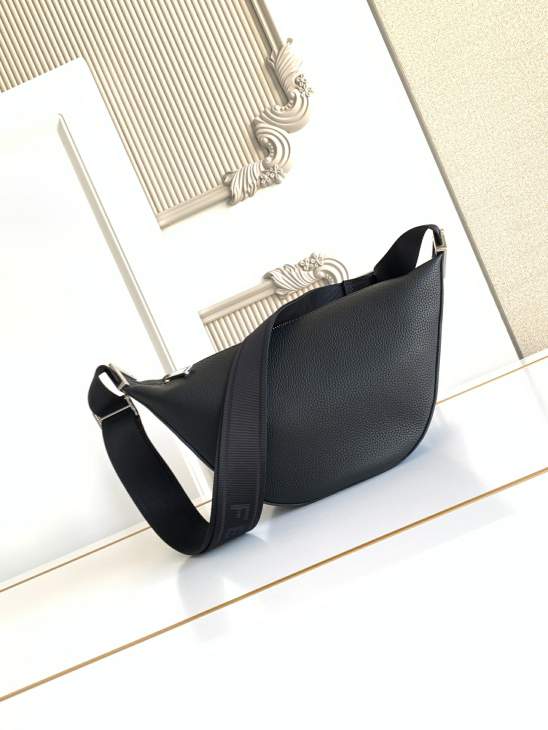 Picture of Fendi Mens Bags _SKUfw239245494fw